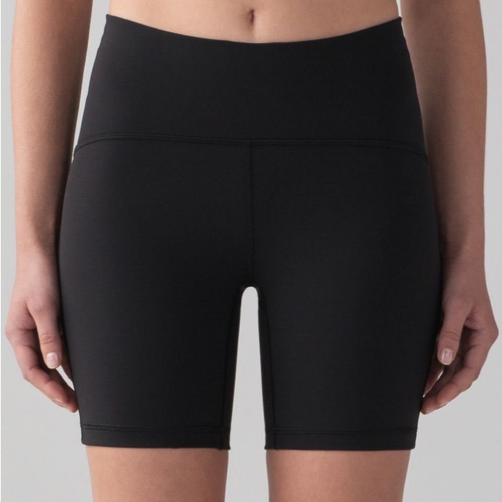 Lululemon Train Times Short 6" size 2